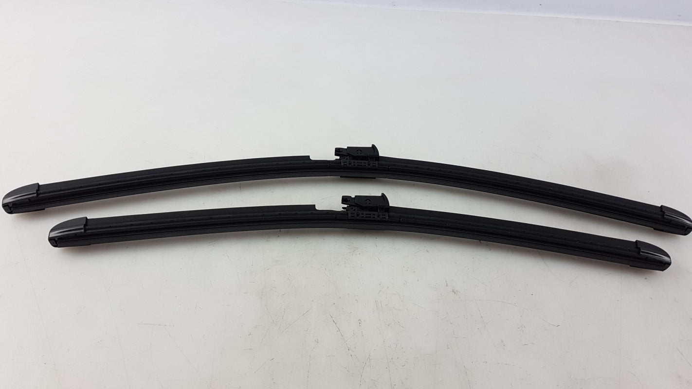 Original MERCEDES-BENZ SL R231 Scheibenwischer Wischer Set Vorne A2318201045