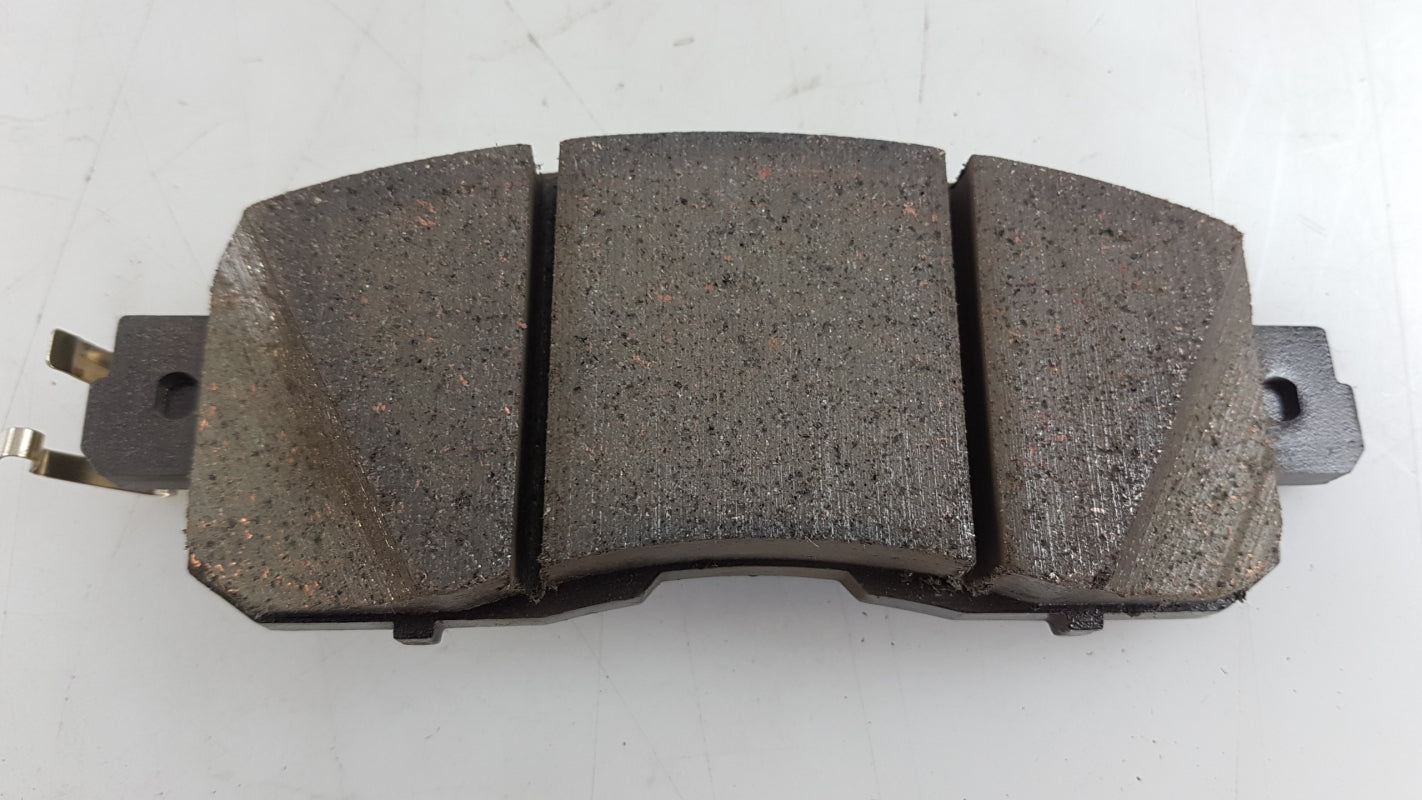 Original OE NISSAN Bremsbeläge D10603TA0A