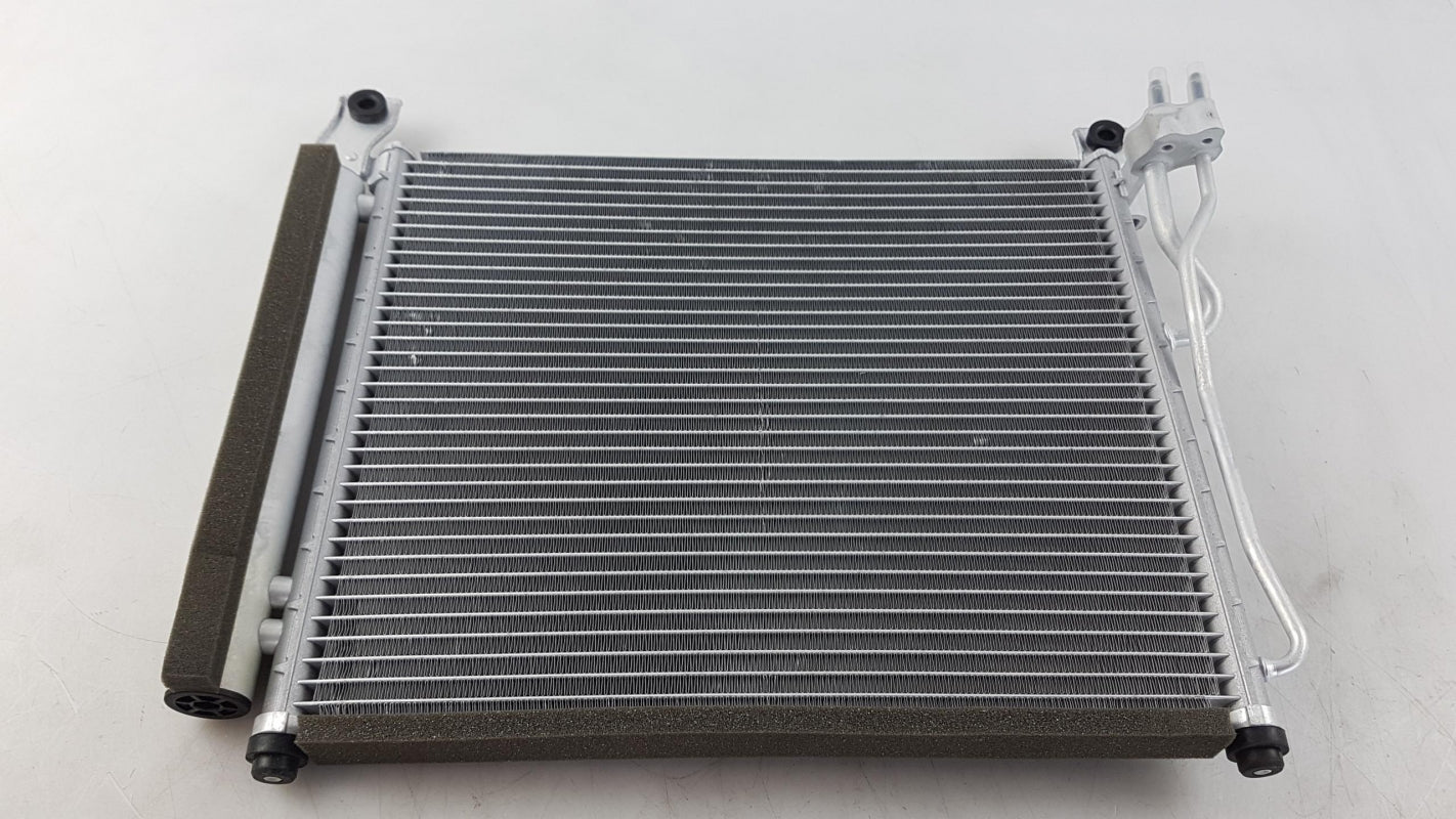 Original OE HYUNDAI/KIA Klimakondensator 9760607500