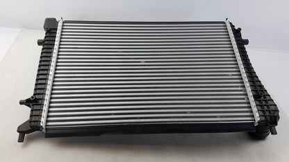 Original VW Golf Jetta AUDI A3 SEAT Leon SKODA Octavia Ladeluftkühler 1K0145803R