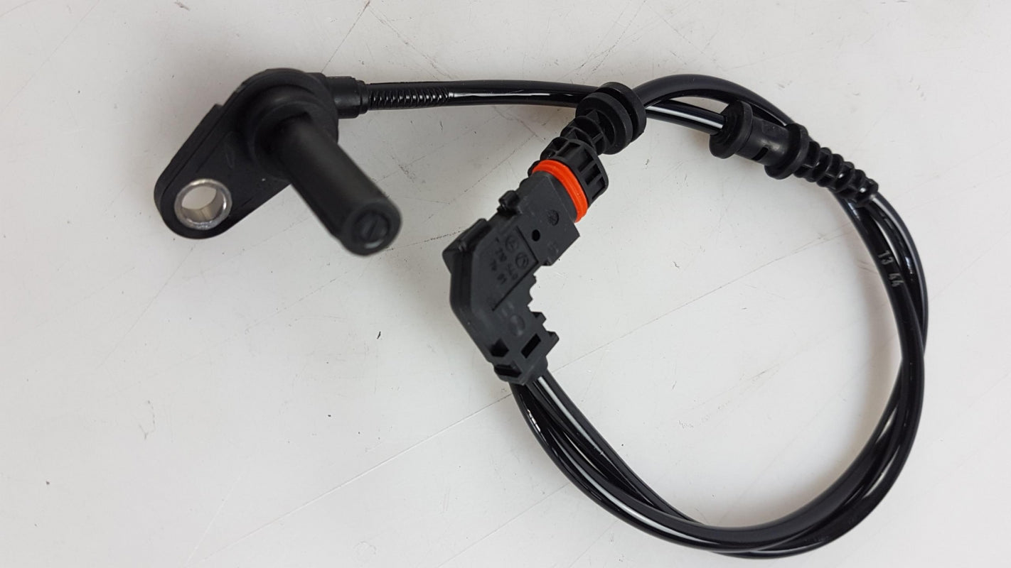 Original MERCEDES-BENZ W212 S212 C218 Drehzahlsensor vorne links A2125400117