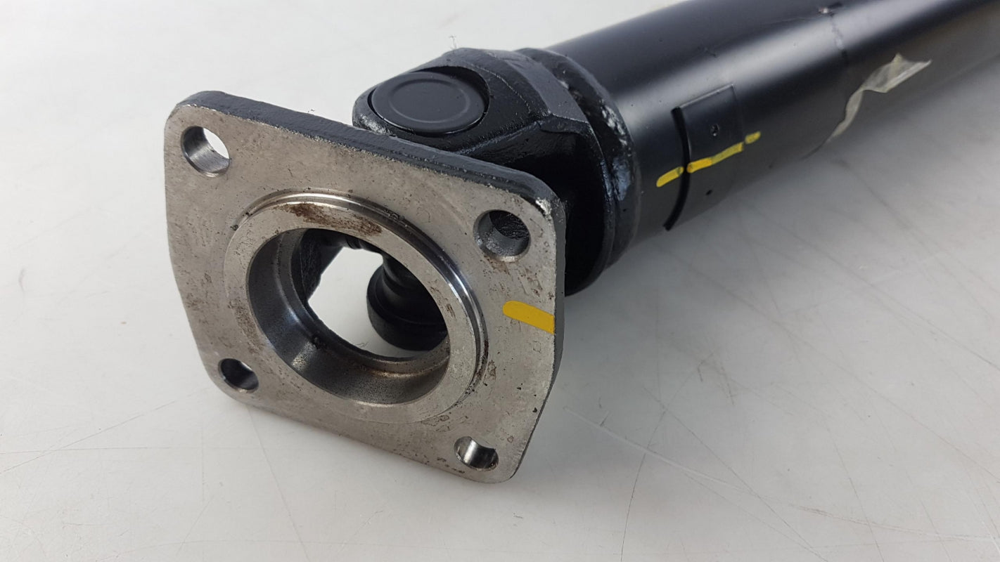 Original KIA Sorento 2002-2006 Kardanwelle Vorne 2,5 CRDi 491003E100