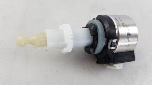 Original AUDI A4 A5 Q7 VW Golf Touareg Leuchtweitenregulierung Motor 3D0941295