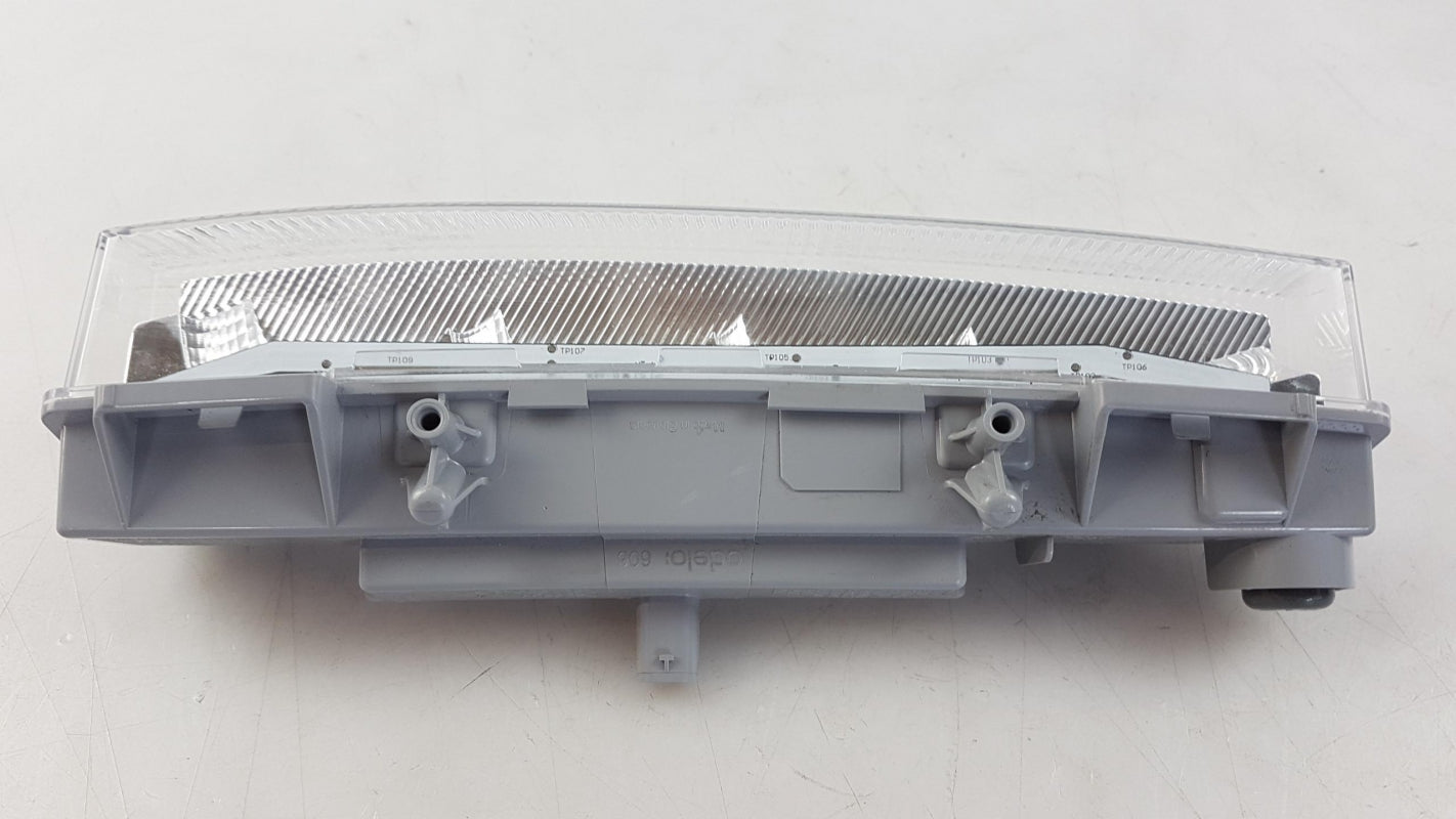 Original OE MERCEDES-BENZ Tagfahrlicht A2049065401