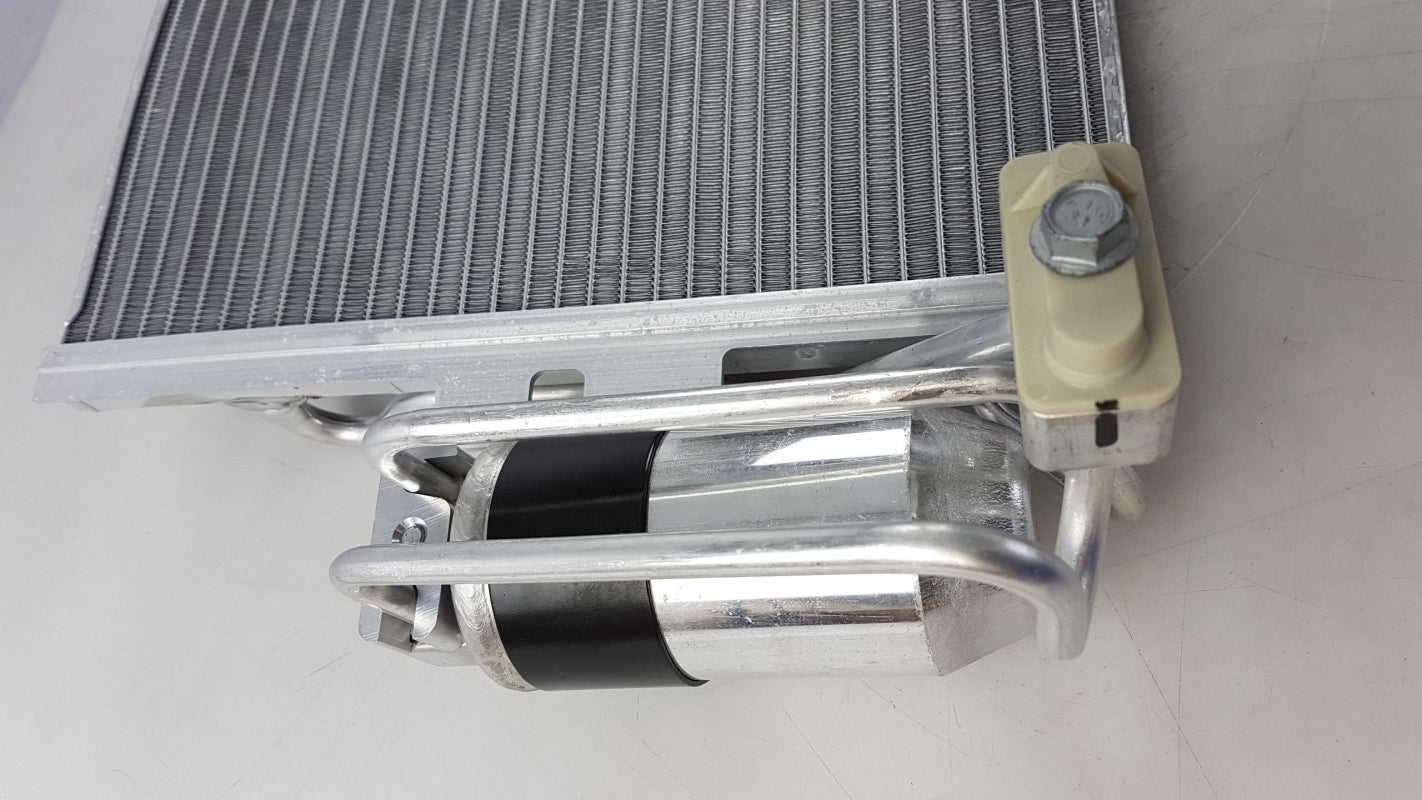 Original OPEL Vectra-B Kondensator Klimaanlage Klimakondensator 52485120