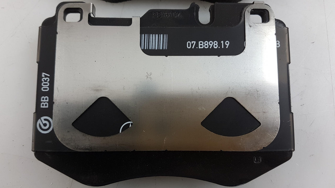Original OE MERCEDES-BENZ Bremsbeläge A000420800064