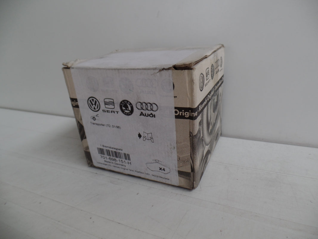 Original OE Volkswagen Bremsbeläge 701698151H