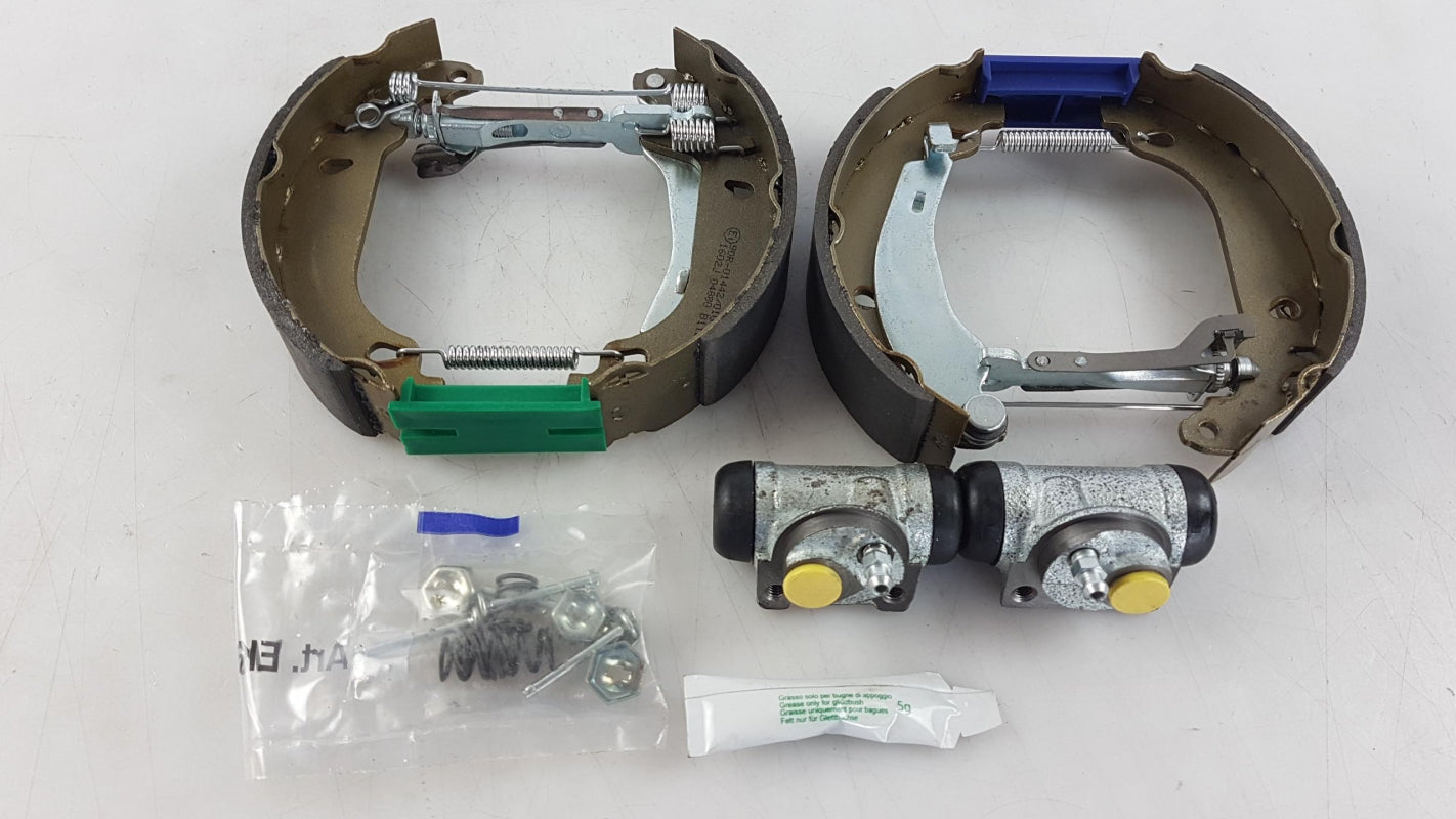 Original MOTRIO for RANAULT Twingo brake shoe set 8671012990