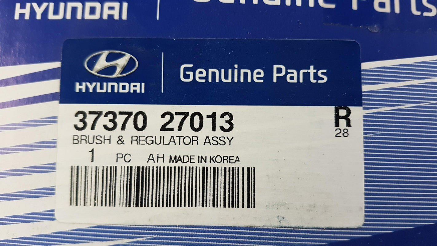 Original OE HYUNDAI/KIA Generatorregler 3737027013