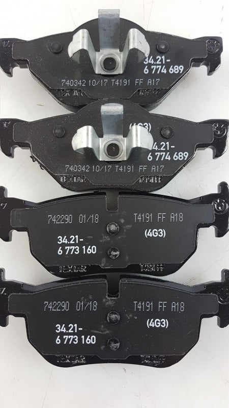 Original BMW 1' E81 E82 E87 E88 3' E90-E93 Bremsbeläge hinten 34212288892