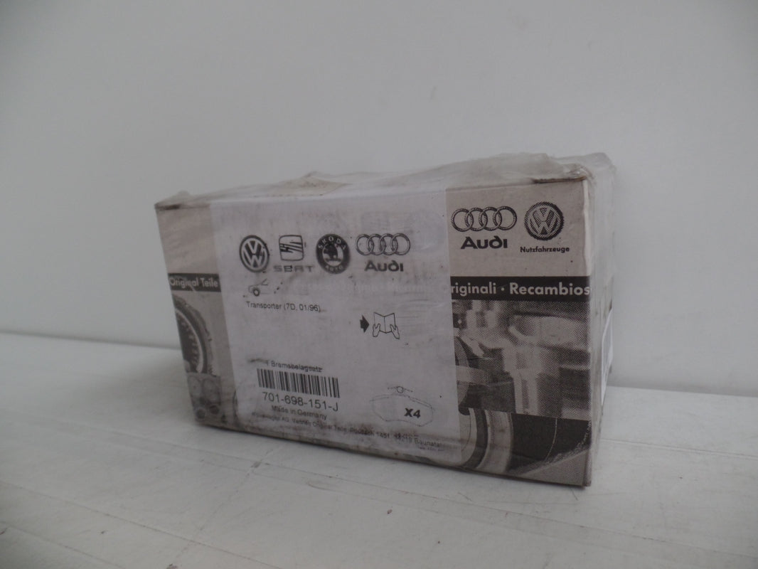 Original VW Transporter T4 '91-'98 Bremsbeläge vorne 701698151J