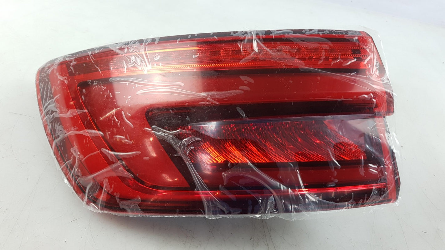 Original AUDI A4 8W rear light rear light outside left 8W9945091 