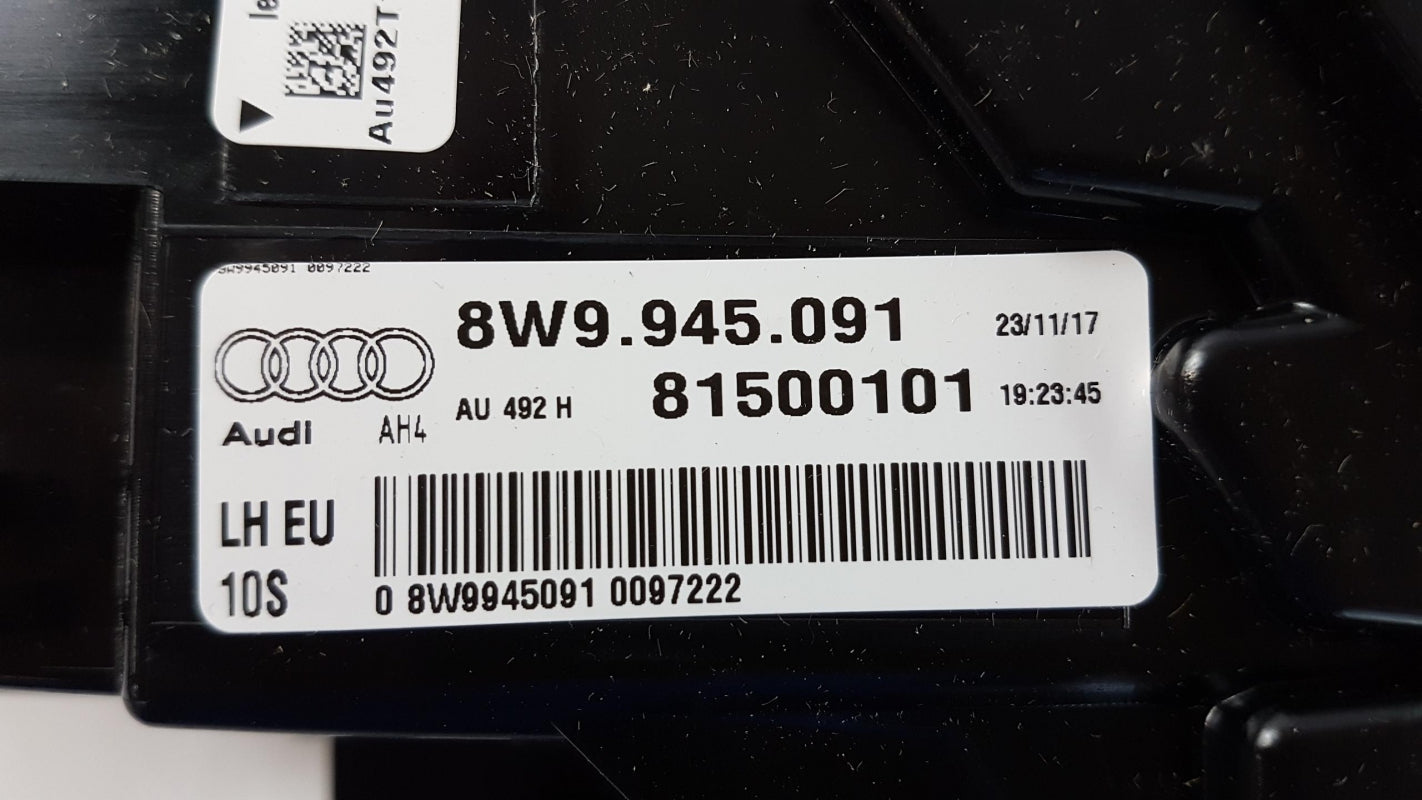 Original AUDI A4 8W Heckleuchte Rückleuchte aussen links 8W9945091