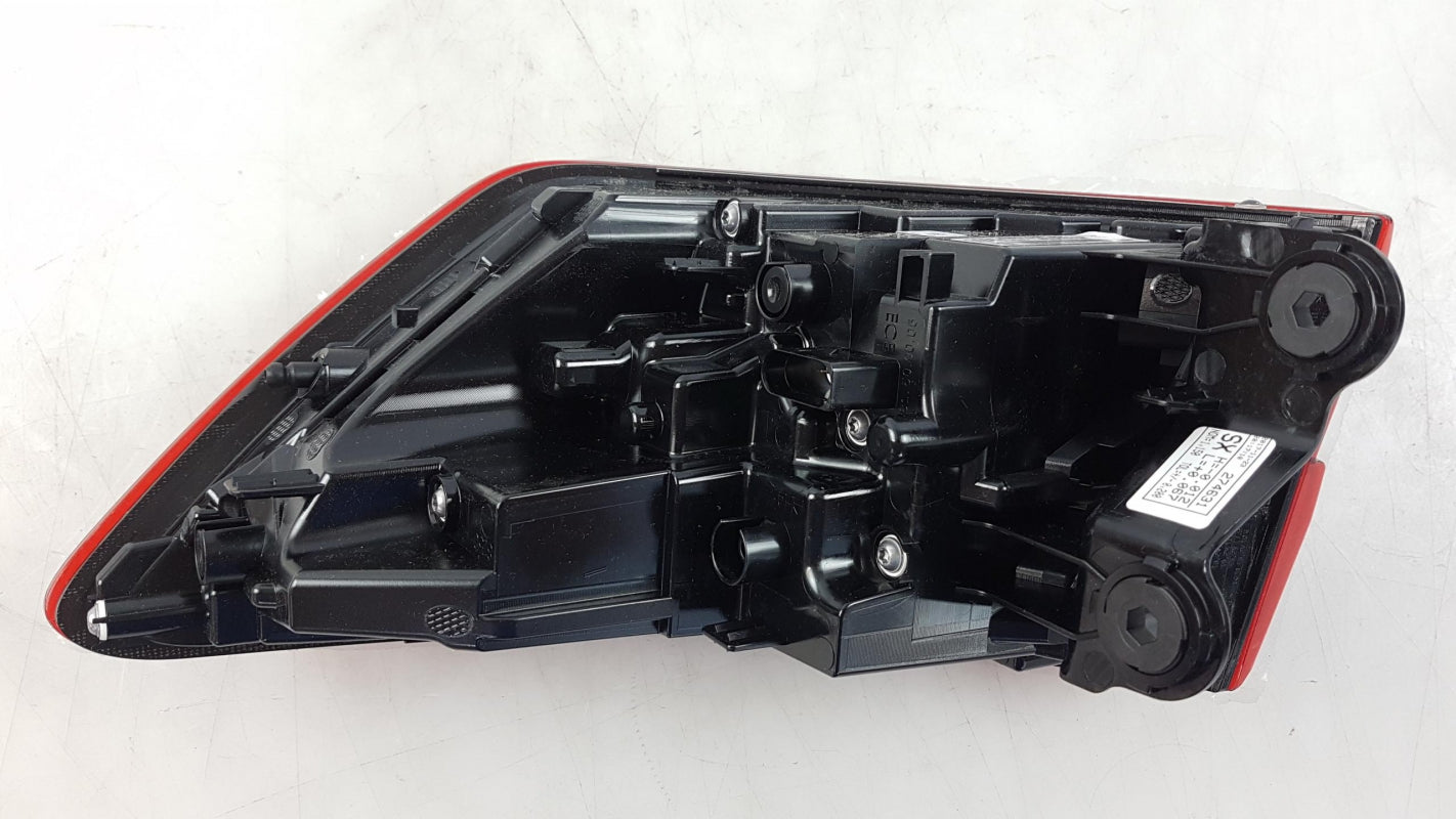 Original AUDI A4 8W Heckleuchte Rückleuchte aussen links 8W9945091