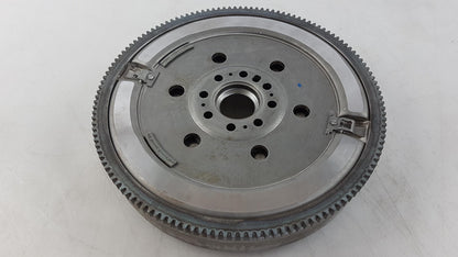 Original PEUGEOT 407 807 Expert 3 CITROEN C4 C5 C8 Jumpy 3 Schwungrad 9800982980