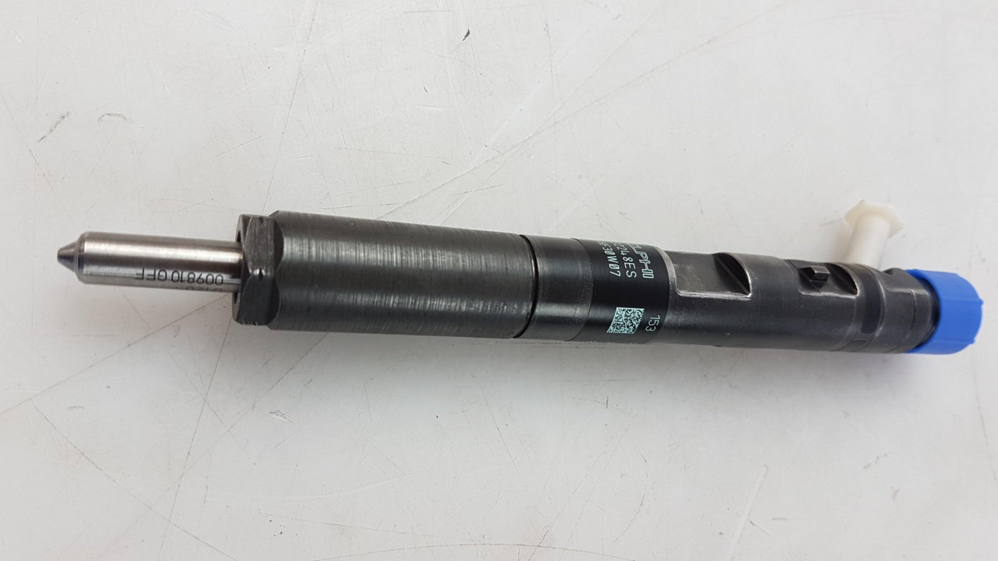 Original OE RENAULT Injektor 7711497153
