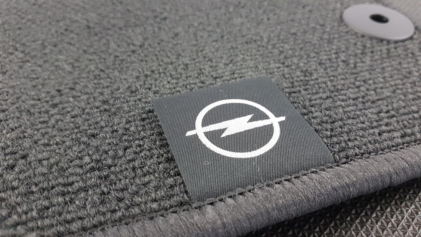 Original OE OPEL Fußmattensatz 93179560