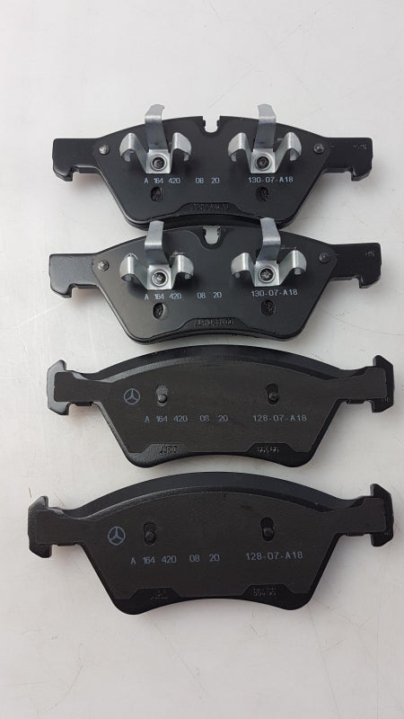 Original MERCEDES-BENZ W251 W164 Bremsbeläge Vorne A164420222064