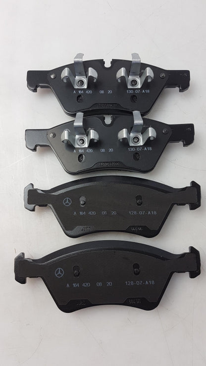 Original MERCEDES-BENZ W251 W164 Bremsbeläge Vorne A164420222064