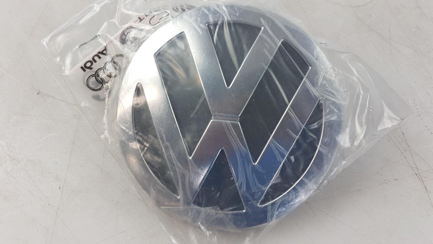 Original OE Volkswagen Emblem Logo 1C0853630CWV9