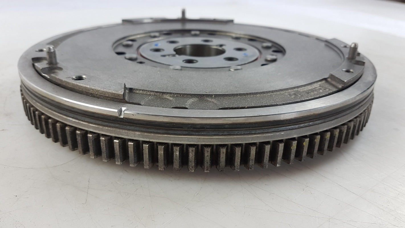 Original FIAT Bravo '07-'14 Stilo '03-'07 1.9JTD Schwungrad 55209116