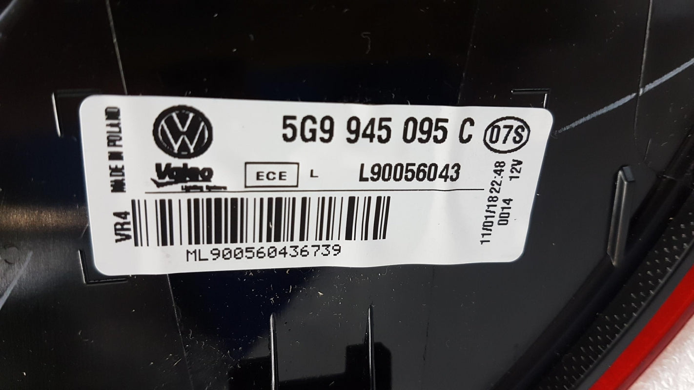 Original VW Golf Mk7 Schlussleuchte Heckleuchte aussen links 5G9945095C