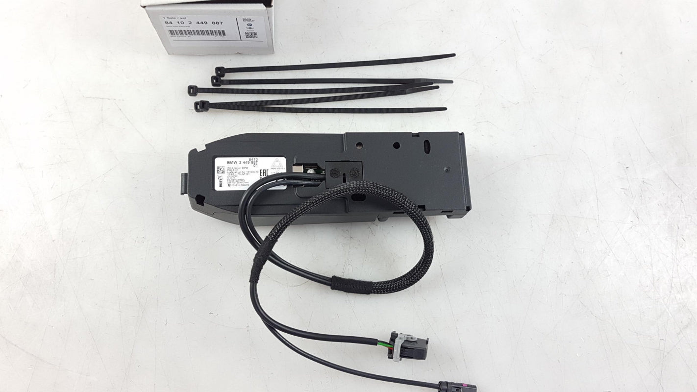 Original BMW 6er F06 F12 F13 X6 F16 1er F20 F21 Telefon Ladegerät 84102449887