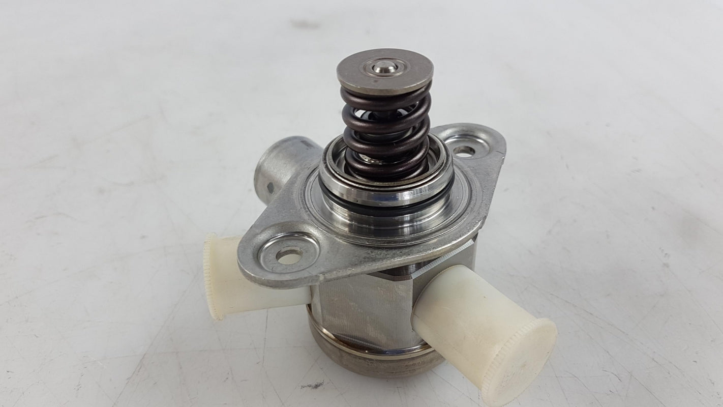 Original OE BMW Einspritzpumpe 13517595339