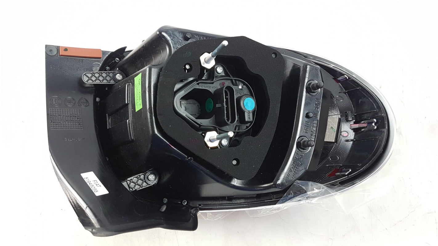 Original FIAT 500L Heckleuchte Rückleuchte Rechts 51945058