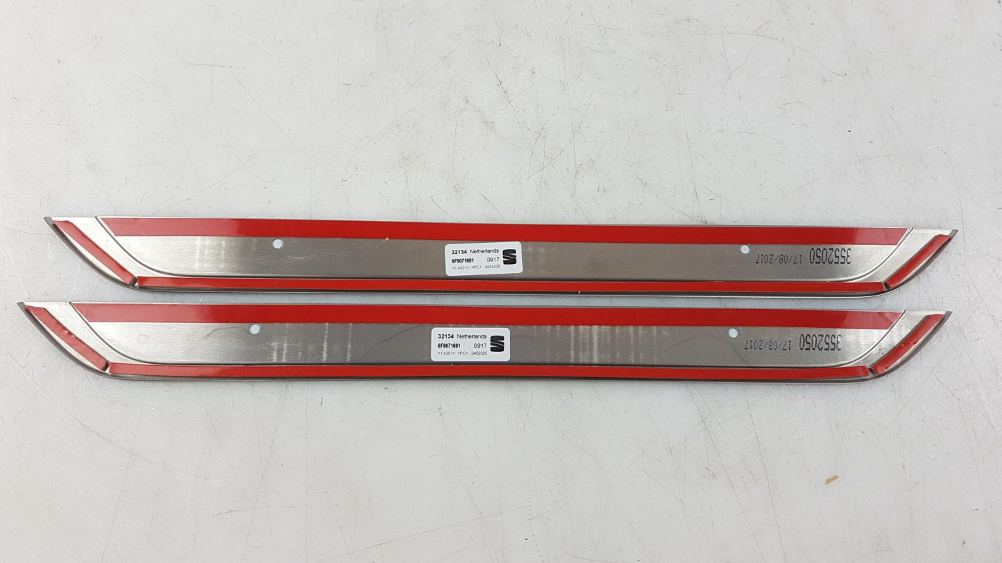 Original SEAT Arona Edelstahl Einstiegsleisten Satz Vorne 6F9071691