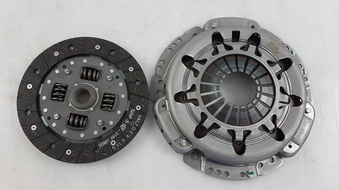 Original OE NISSAN Kupplungssatz 30300CR14B