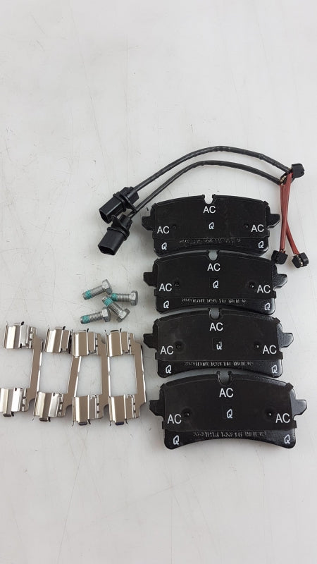 Original AUDI RS6 C7 Bremsbeläge Hinten 4H0698451P