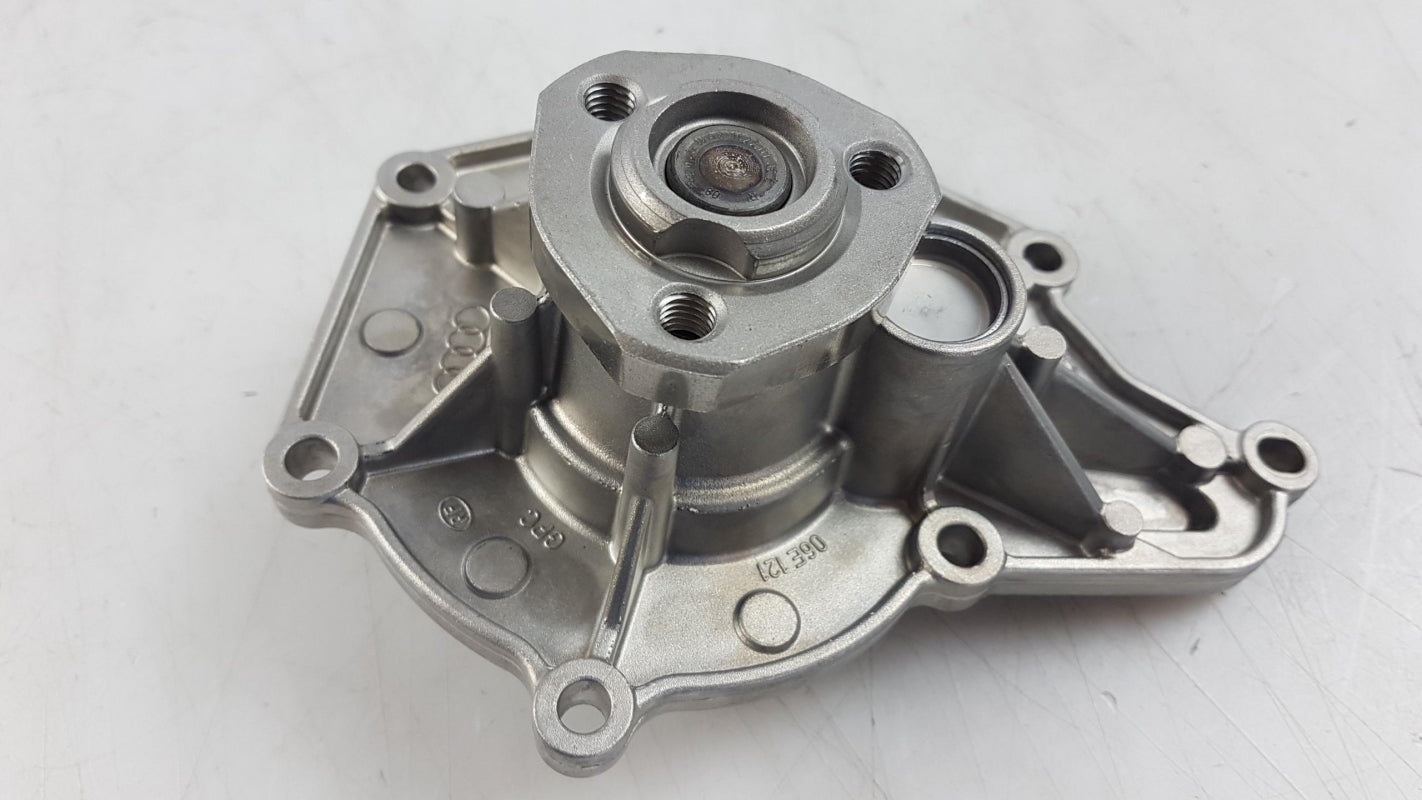 Original VW Touareg 7L 2007-2010 AUDI A6 2005-2011 4F Wasserpumpe 06E121018D