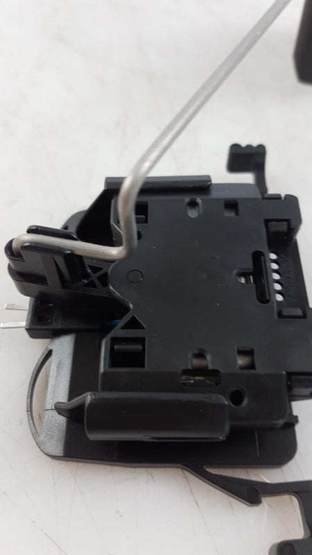 Original OE MERCEDES-BENZ Kraftstoffvorrat Sensor A2215420017