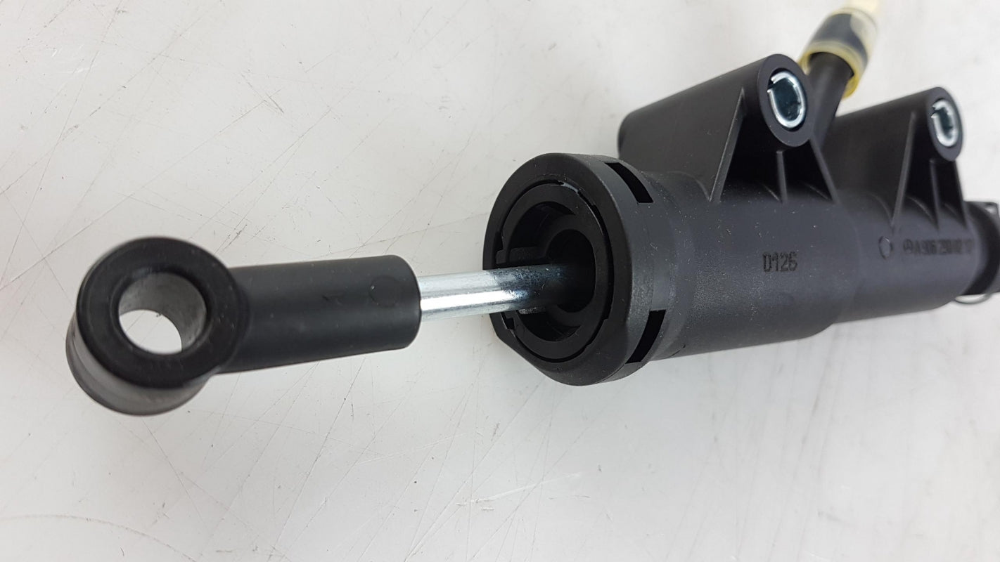 Original OE Volkswagen Kupplungsgeberzylinder 2E0721401C