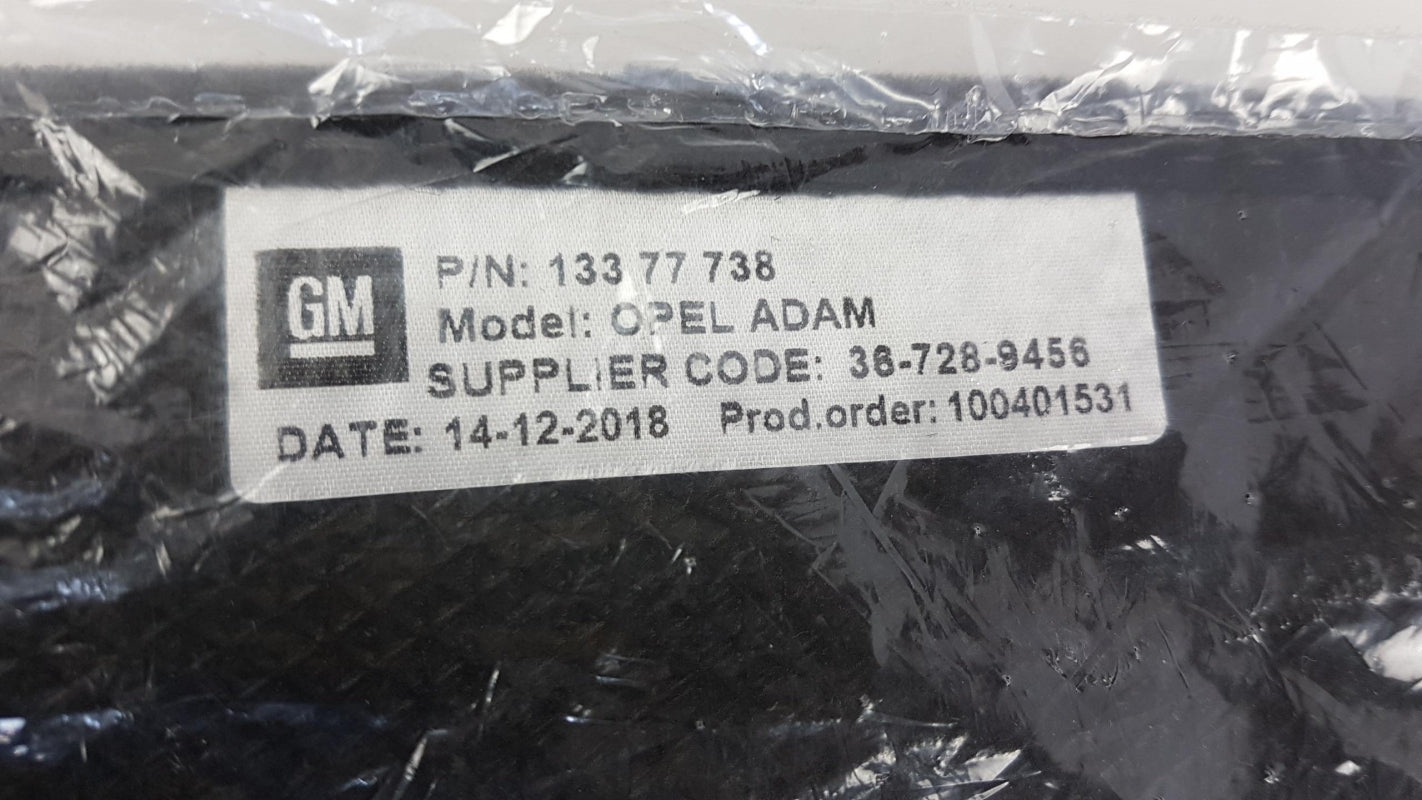 Original OE OPEL Fußmattensatz 13377738