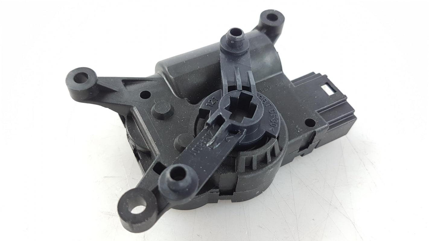 Original OE MERCEDES-BENZ Elektromotor A0008203608