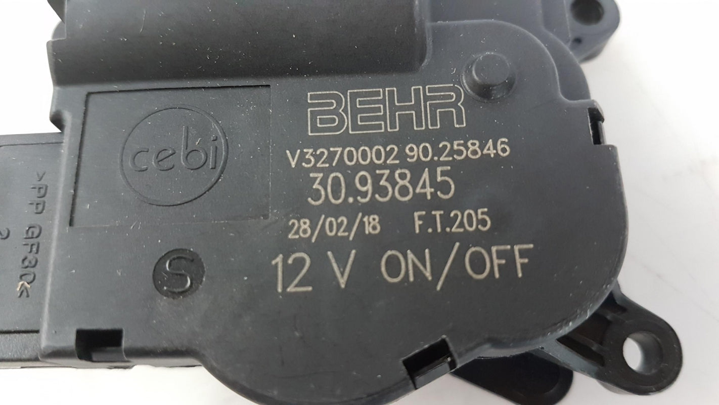 Original OE MERCEDES-BENZ Elektromotor A0008203608