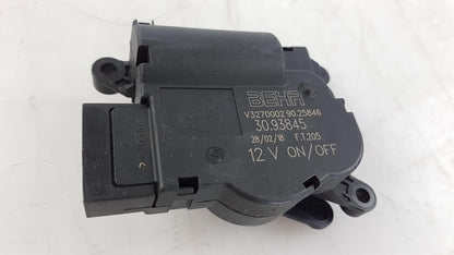 Original OE MERCEDES-BENZ Elektromotor A0008203608