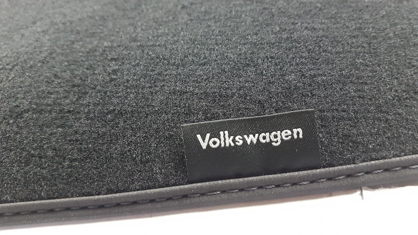 Original OE Volkswagen Kofferraummatte 2K5061210