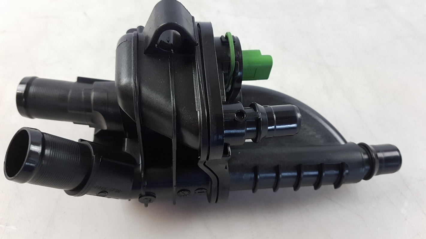Original PEUGEOT A7 A94 208 CITROEN C4 C3 C5 Thermostatgehäuse 1336AX
