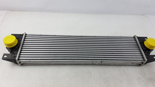 Original RENAULT Master II Ladeluftkühler Turbokühler 7701043695