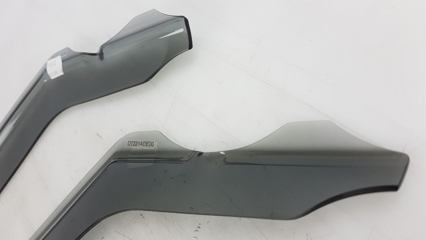 Original OE HYUNDAI/KIA Windabweiser D7221ADE00