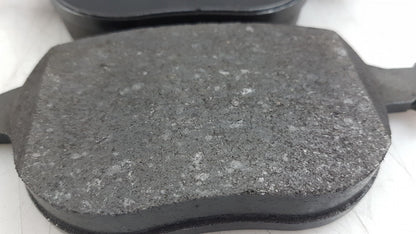 Original FORD Transit Connect 2002-2013 Bremsbeläge Vorne 2177227