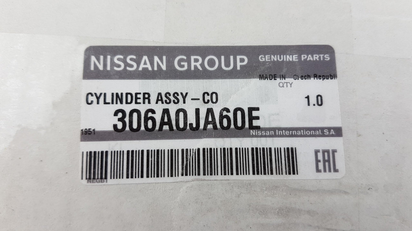 Original OE NISSAN Drucklager 306A0JA60E