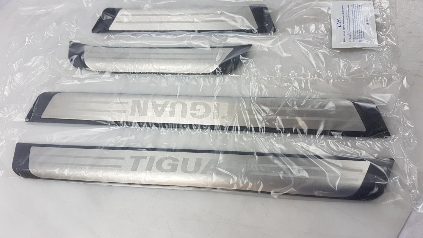 Original VW Tiguan 2007-2017 Einstiegsleistensatz (4 Stück) 5N0071303