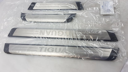 Original VW Tiguan 2007-2017 Einstiegsleistensatz (4 Stück) 5N0071303