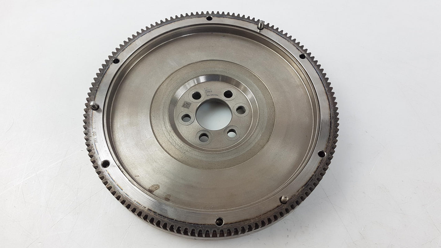 Original AUDI A1 I VW Polo 10-14 SKODA Fabia 11-15 Schwungrad 1.6 TDI 03L105269A