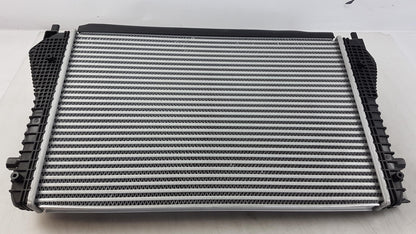 Original VW Golf Eos Passat Touran SKODA Superb Yeti Ladeluftkühler 1K0145803CA
