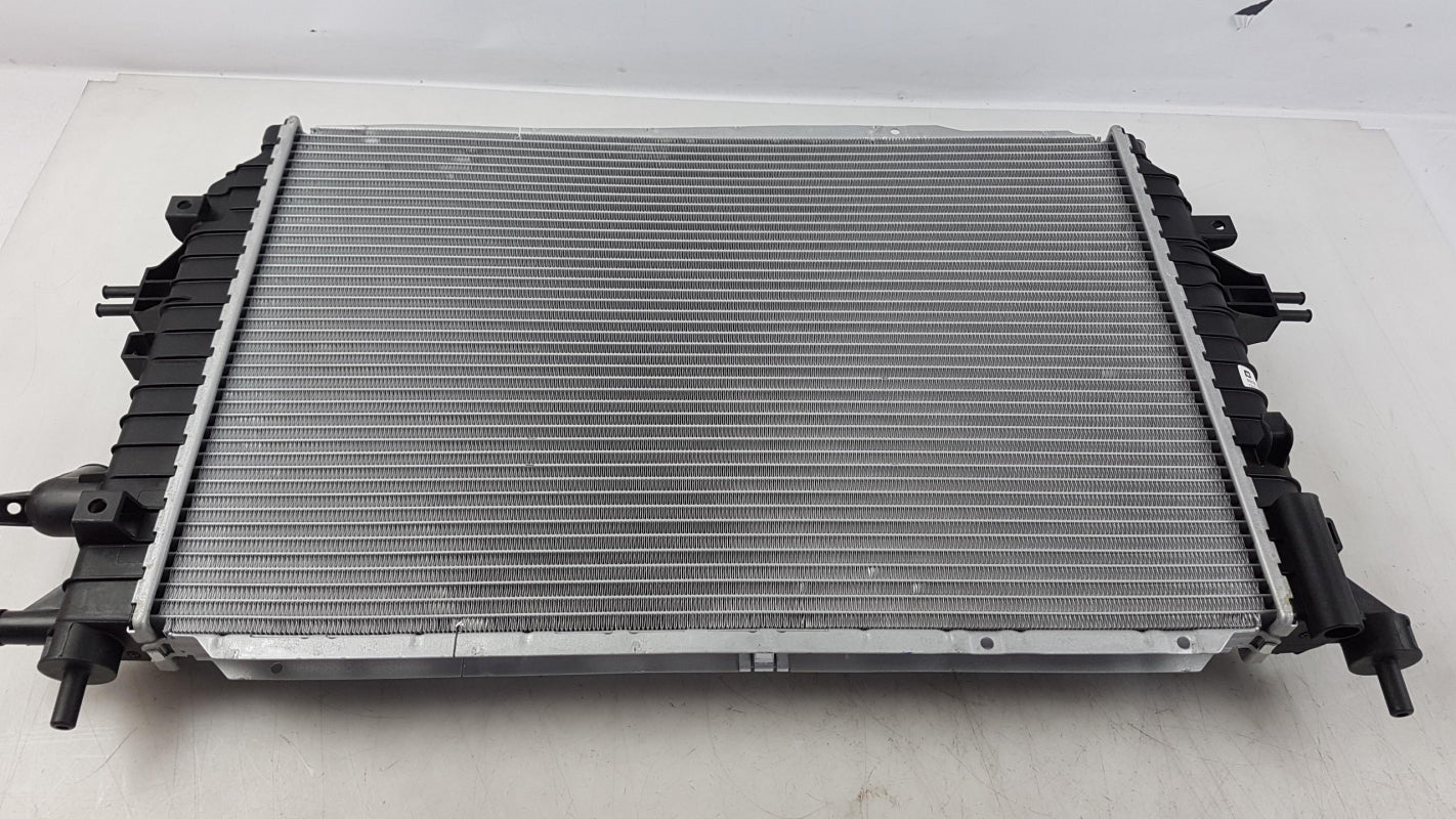 Original OE OPEL Wasserkühler 13171432